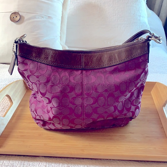 Coach Shoulder Purse Plum color - Picture 3 of 5